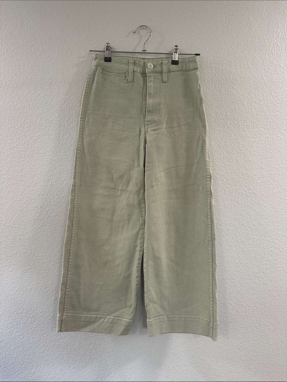Madewell Emmett Patch-Pocket Wide-Leg Pants in Light Sage